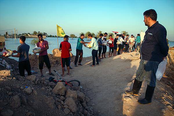 کمک‌رسانی نُجَباء به سیل‌زدگان اهواز و حمیدیه