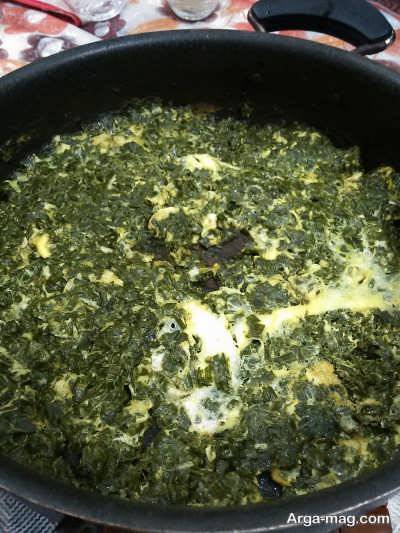 برگ سیر مواد اصلی تهیه خورش سیرواویج