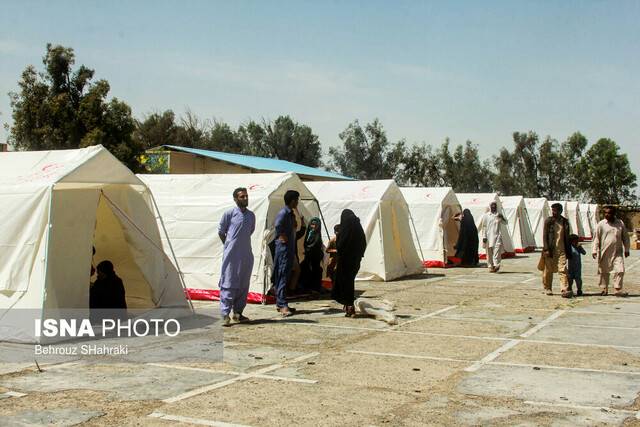 ادامه خدمت‌رسانی جامعه فوتبال به سیل زدگان لرستان