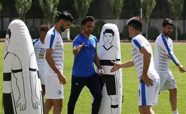 جلسه مجیدی با بازیکنان استقلال به غیر از رحمتی