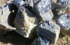 برخورد قانونی با مصادیق برداشت غیرمجاز ذخائر معدنی سرب و روی در اسفراین/کشف و ضبط 35 تن سنگ معدن سرب و روی غیرمجاز در اسفراین