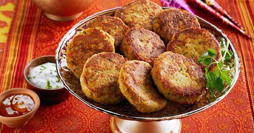 طرز تهیه شامی کباب ترد و خوشمزه و نکاتی برای از هم نپاشیدن آن