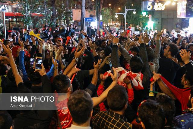 جشن قهرمانی پرسپولیس به تهران رسید
