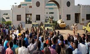 کودتای نظامیان دولت عمر البشیر در سودان ناکام ماند/ ادامه بحران سیاسی در خارطوم