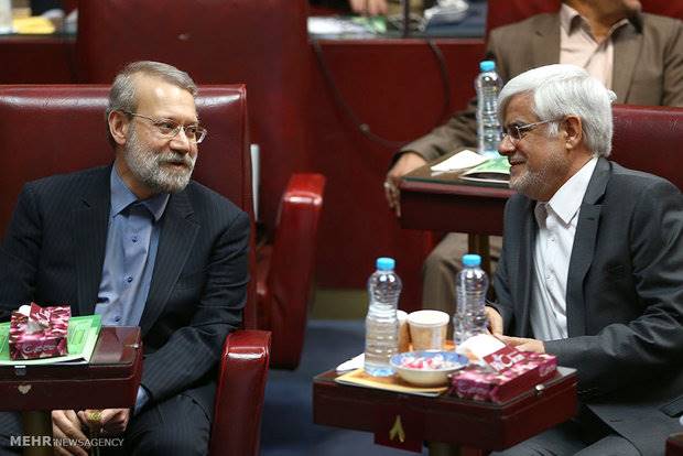 مخالفان نامزدی عارف برای ریاست مجلس/ تمایل روحانی به لاریجانی است