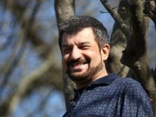 انتقاد محمود شهریاری از گلزار به خاطر زندگی لاکچری و پشت کردن به فردوسی‌پور
