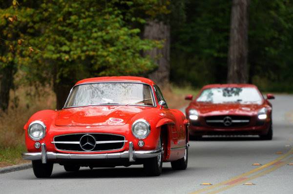 Mercedes_300SL_Gullwing_and_SLS_AMG