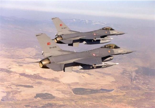بمباران مواضع اعضای گروه تروریستی پ.ک.ک توسط جنگنده‌های ترکیه