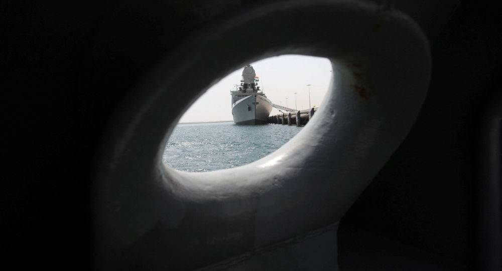 اعزام دو کشتی جنگی هند به دریای عمان