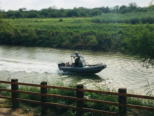 پیدا شدن جسد پدر و دختر مهاجر در رودخانه مرزی آمریکا و مکزیک