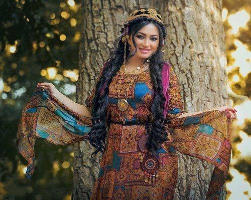 مدل لباس کردی دخترانه پیراهن کردی دخترانه زیبا با طرح متفاوت