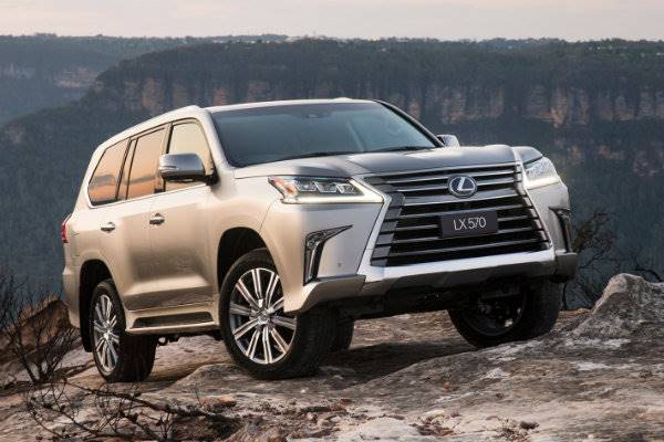 2016-lexus-lx570-front-side-static-offroad