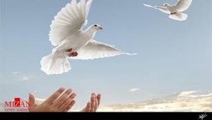 ترویج سنت صلح و سازش متضمن آزادی بسیاری از زندانیان است / آزادی 5 زندانی قدیمی از زندان رفسنجان به برکت دهه کرامت
