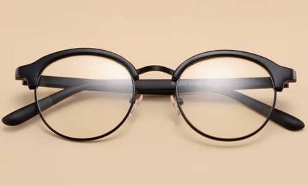 نمونه هایی از جدیدترین فریم های عینک,جدیدترین فریم های عینک طبی زنانه