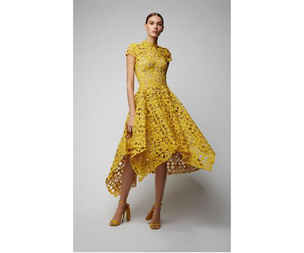 مدل لباس مجلسی گیپور زرد