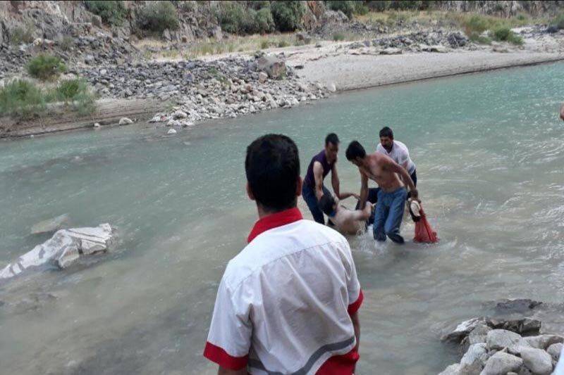 پسر 17 ساله نشتارودی در رودخانه‌ای در کلاردشت غرق شد