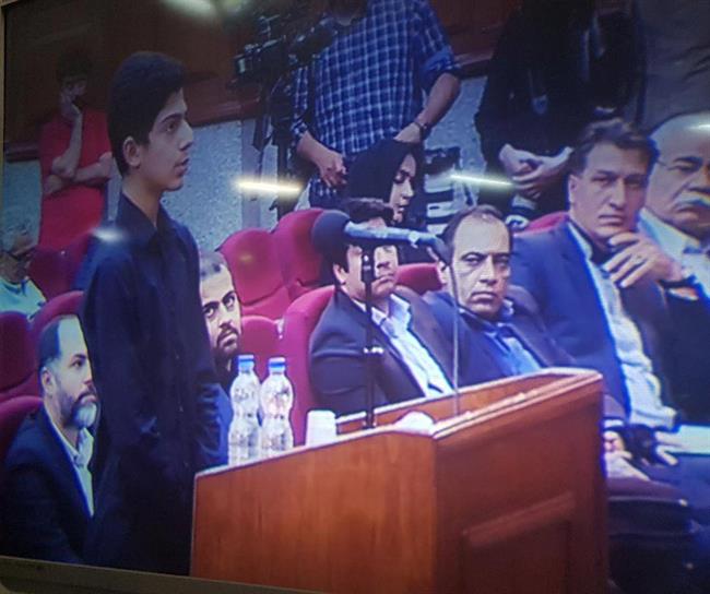 حواشی سومین جلسه دادگاه شهردار اسبق تهران+ تصاویر و فیلم بازسازی صحنه قتل/ حضور علی دایی در دادگاه