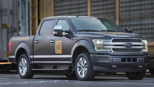 ford-f-150-ev-prototype-towing (3)