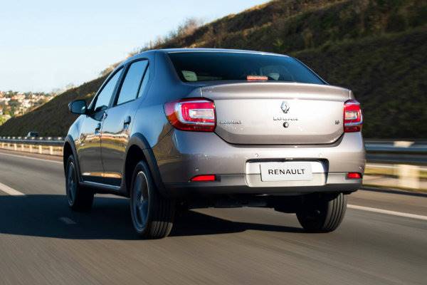 68d71bd2-2020-renault-logan-7