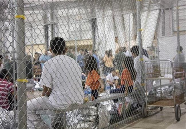 در یک سال اخیر 900 کودک دیگر در مرز‌های آمریکا از والدین خود جدا شده‌اند