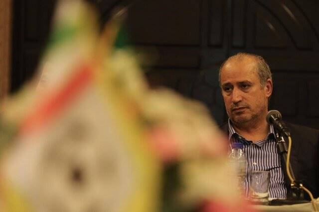ویلموتس بدون تنش با سرمربیان تیم‌های لیگ برتری به کار خود ادامه می‌دهد