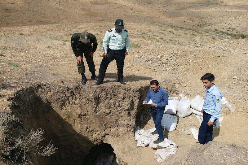 شناسایی و بازداشت 17 حفار متخلف آثار تاریخی در ایلام