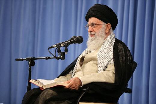 فیلم ؛ رهبر انقلاب: مقصود آمریکایی‌ها از مذاکره این است که هرچه می‌گویند ایران قبول کند
