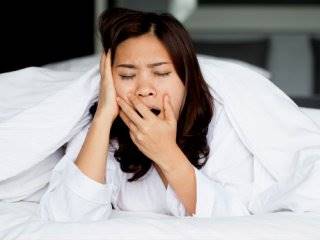 دلیل بی خوابی در زنان بالای 40 سال چیست؟