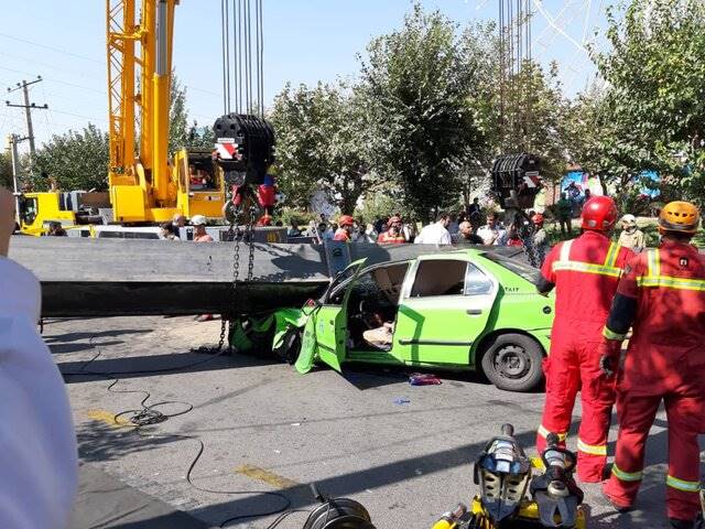 سقوط جرثقیل در اتوبان بسیج با 2 کشته +عکس