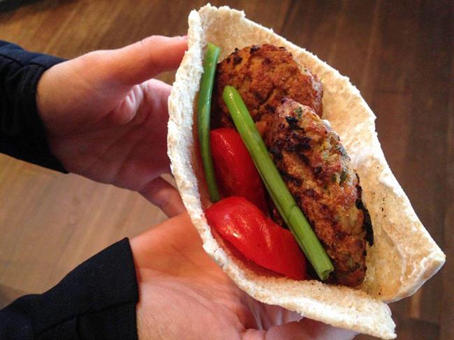 غذای نونی با مرغ