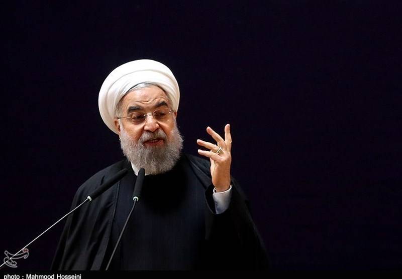 روحانی: دولت در برابر دانشگاه مسئول است/عده‌ای می‌گویند عمر شریف را تلف می‌کنید با خارجی‌ها حرف می‌زنید