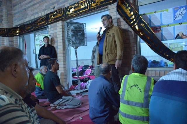 بازدید حناچی از محل اسکان کارگران خدمات شهری در نجف اشرف+ عکس