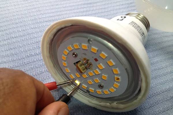 تعمیر کردن لامپ های ال ای دی