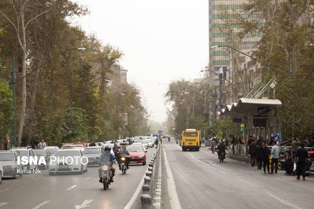 تداوم شرایط نامطلوب کیفیت هوای تهران در مناطق پرتردد طی امروز