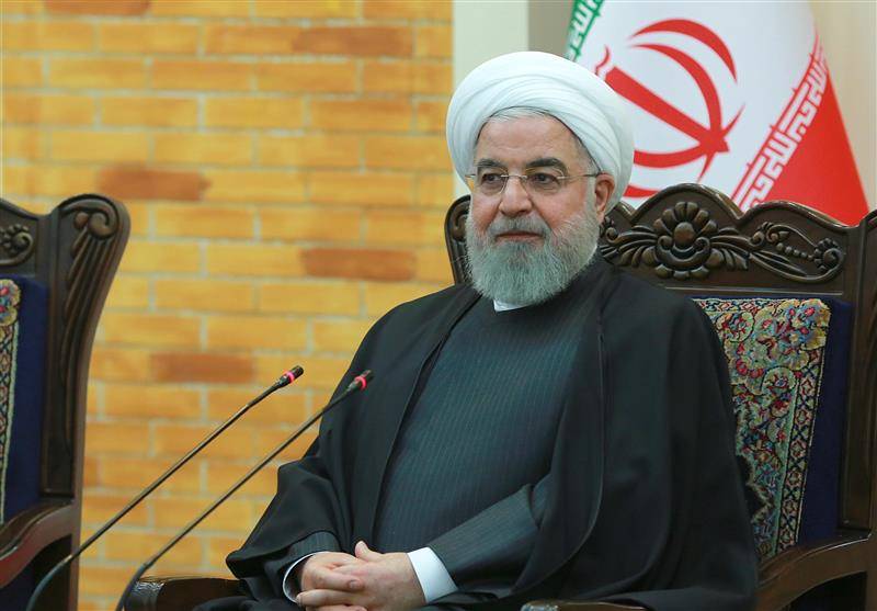روحانی: گرانی بنزین به نفع مردم است/ نگذاشتیم بنزین 5هزار تومان شود/واریز کمک حمایتی اوایل آذر