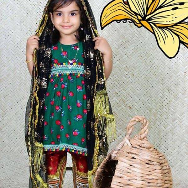 مدل لباس کمر چین و شلوار زری دوزی شده بندری بچه گانه مدل لباس کمر چین و شلوار زری دوزی شده بندری بچه گانه