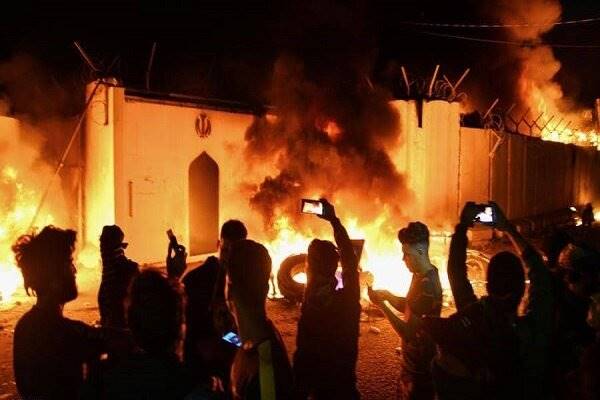 آتش زدن مجدد کنسولگری ایران در نجف/واکنش نتانیاهو به پیوستن 6 کشور اروپایی به کانال مشترک با ایران/ افشای طرح خرابکارانه دستگاه اطلاعاتی عربستان سعودی/ وقوع انفجار در شمال سوریه آتش زدن مجدد کنسولگری ایران در نجف/واکنش نتانیاهو به پیوستن 6 کشور اروپایی به کانال مشترک با ایران/ افشای طرح خرابکارانه دستگاه اطلاعاتی عربستان سعودی/ وقوع انفجار در شمال سوریه