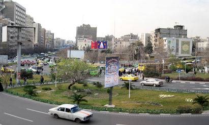 انتشار بوی نامطبوع در خیابان هفت تیر، فاطمی و ایرانشهر/ منشا بو خارج از تهران است