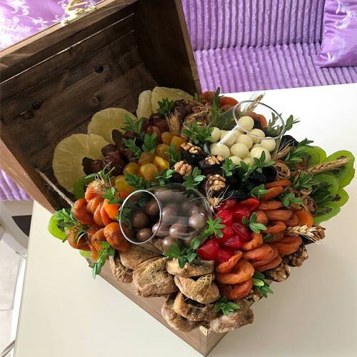 تزیین آجیل تزیین سفره شب یلدا