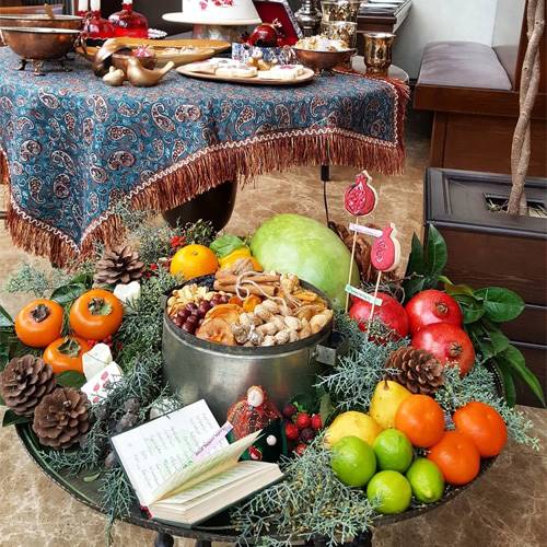 تزیین سفره شب یلدا تزیین سفره شب یلدا