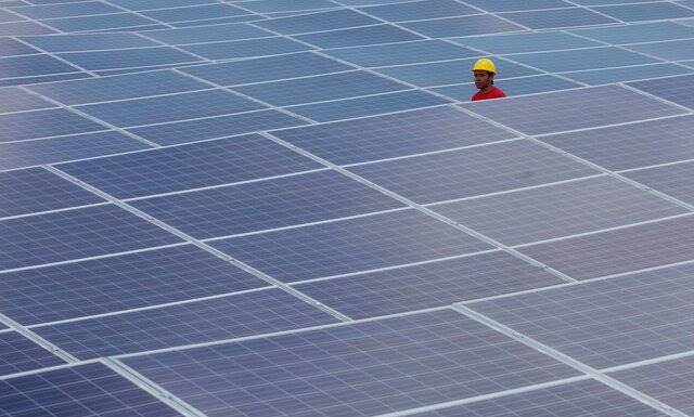 "آمازون" 3 نیروگاه خورشیدی در آمریکا و اسپانیا می‌سازد