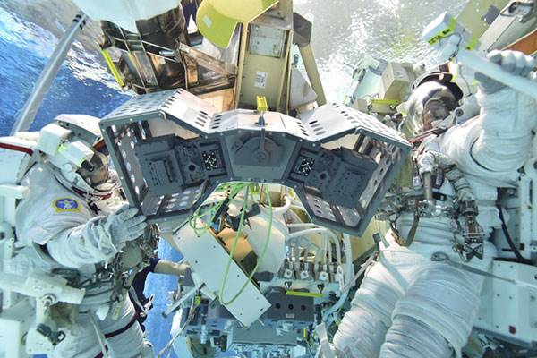 ناسا هتل ربات ها را به ایستگاه فضایی بین المللی ارسال می کند