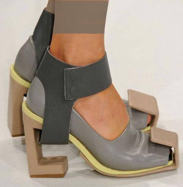 کفش پاشنه پهن زنانه طرحدار