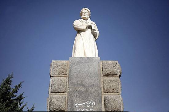 سازنده معروف‌ترین مجسمه‌های ایران