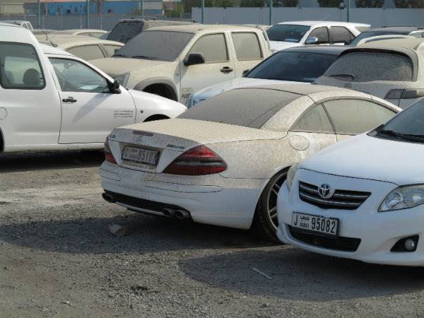 Abandoned-cars-in-dubai (4)