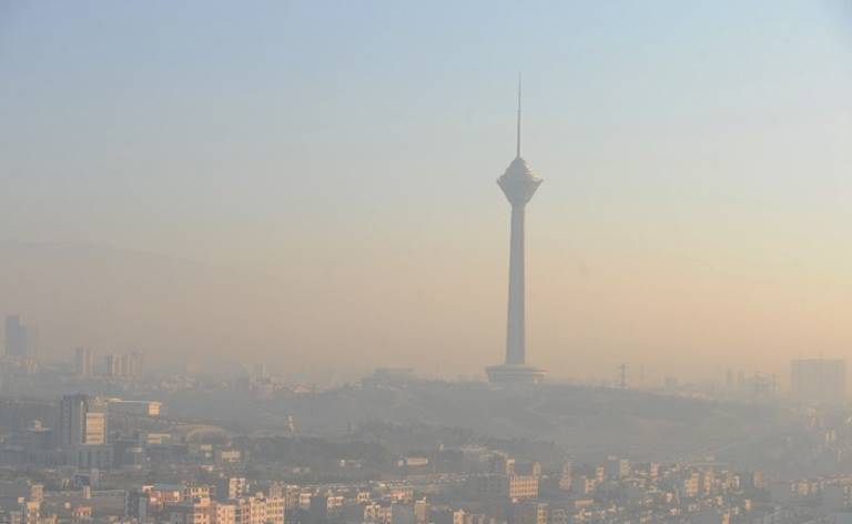 وضعیت هوای تهران در 24 آذر؛ هوا ناسالم/ احتمال تعطیلی مدارس در روز دوشنبه