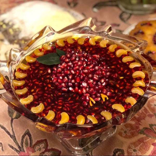 تزیین ژله انار شب یلدا به شکل جذاب تزیین ژله انار شب یلدا به شکل جذاب