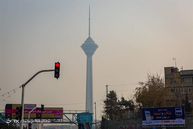 آلودگی هوا تهران آلودگی هوا سناریوی تکراری بی پاسخ/ گزارشات ضد و نقیض دستگاههای مختلف درباره سر منشا هوای آلوده