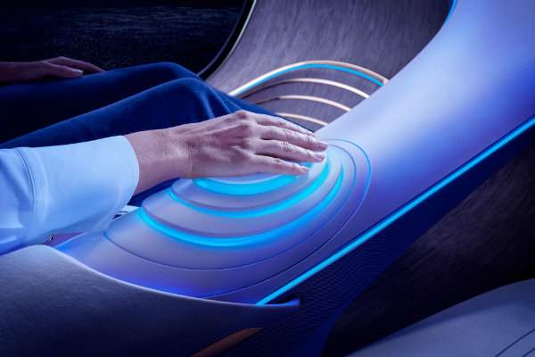 Mercedes-Benz-Vision-AVTR-40