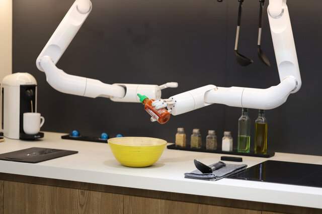 بازوهای رباتیک سامسونگ در آشپزخانه!